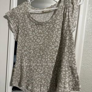 Altar’d State Shirt, Size Small, Gray and White